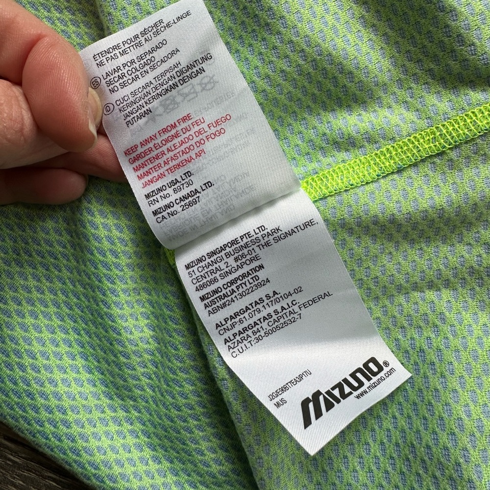 Mizuno Breath Thermo Half-Zip Running Shirt, L - Picture 8 of 8
